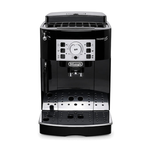 De'Longhi Magnifica S ECAM 22.110.B Kaffeevollautomat – Produktfoto auf weißem Hintergrund (KI-generierte Darstellung)