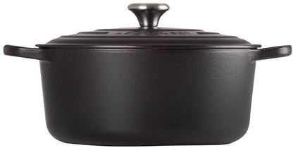Le Creuset Signature Bräter rund 24 cm – flache Seitenansicht